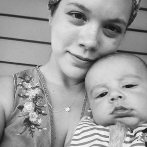 Meet your Posher, Caitlin